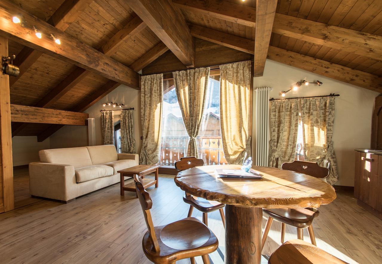 Limone Palace Aparthotel Limone Piemonte Exteriör bild