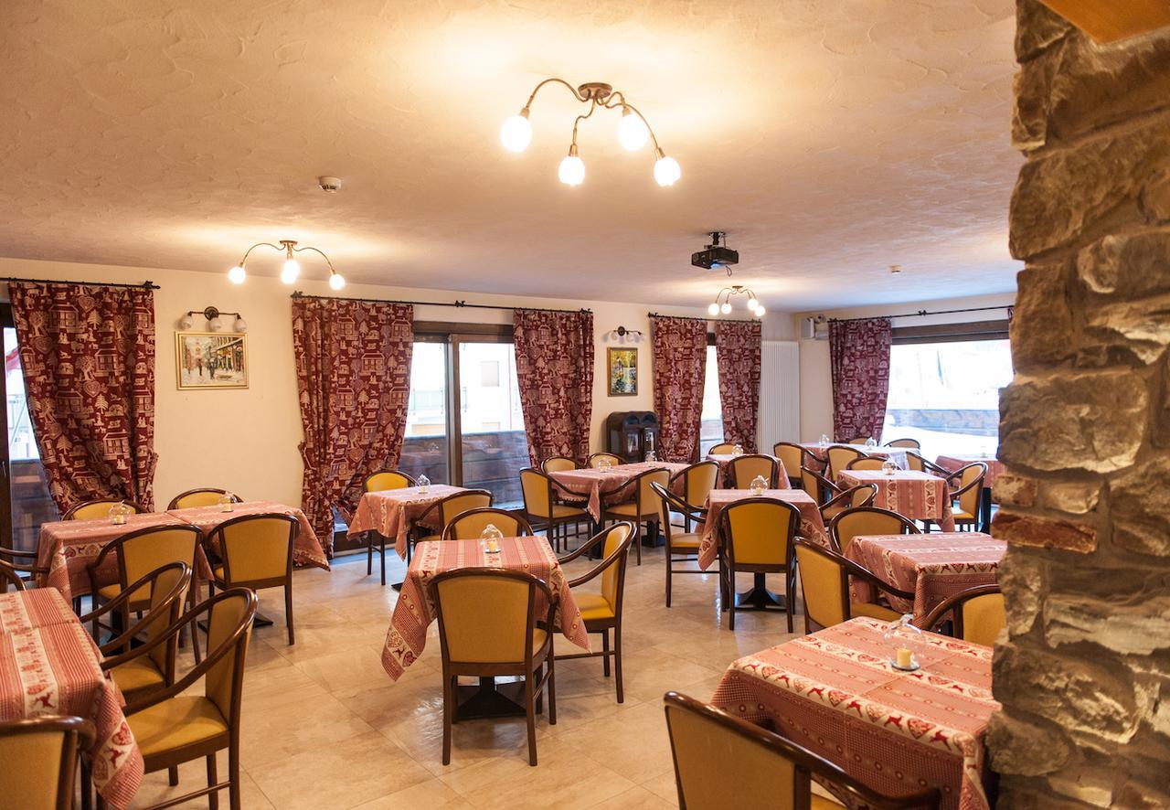 Limone Palace Aparthotel Limone Piemonte Exteriör bild