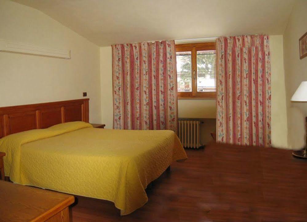 Limone Palace Aparthotel Limone Piemonte Exteriör bild
