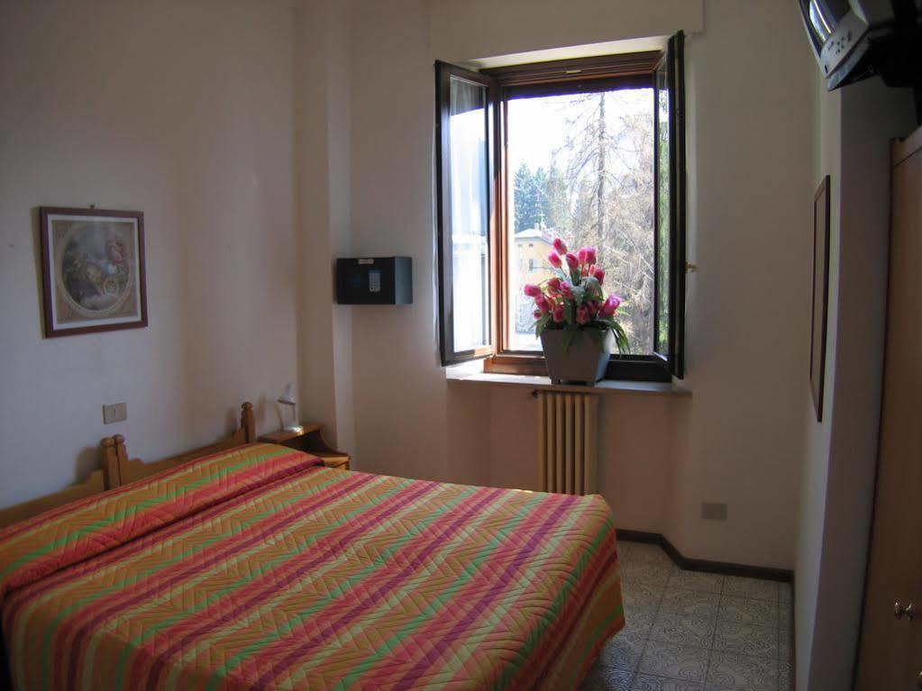Limone Palace Aparthotel Limone Piemonte Exteriör bild